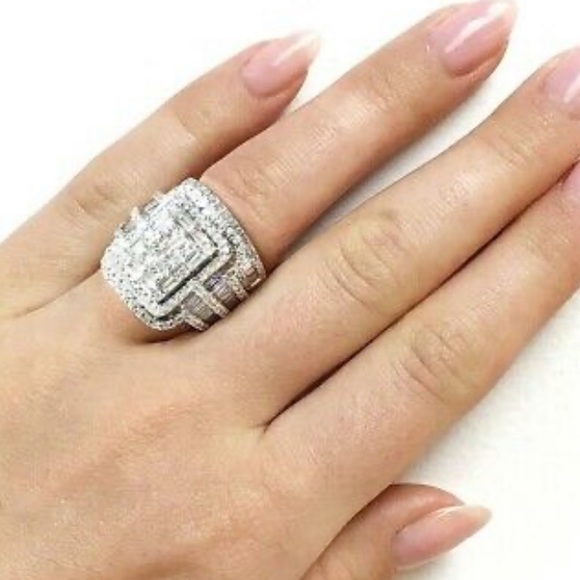 NWT LUXURY 925 sterling silver diamond engagement Ring - Picture 7 of 9